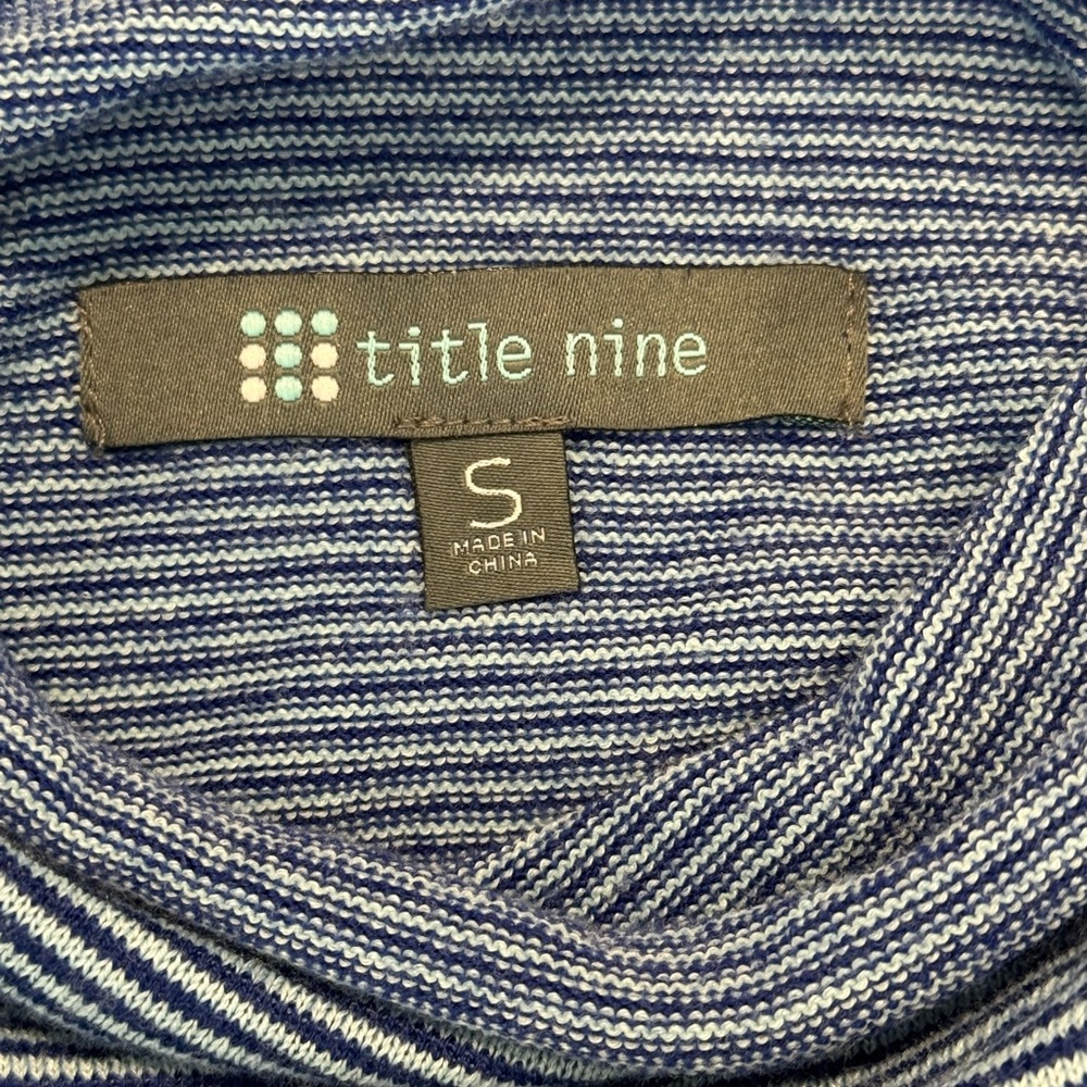 Title Nine Synergy Rolled Turtleneck Lightweight Sweater - Blue Stripe - Small - Picture 8 of 9